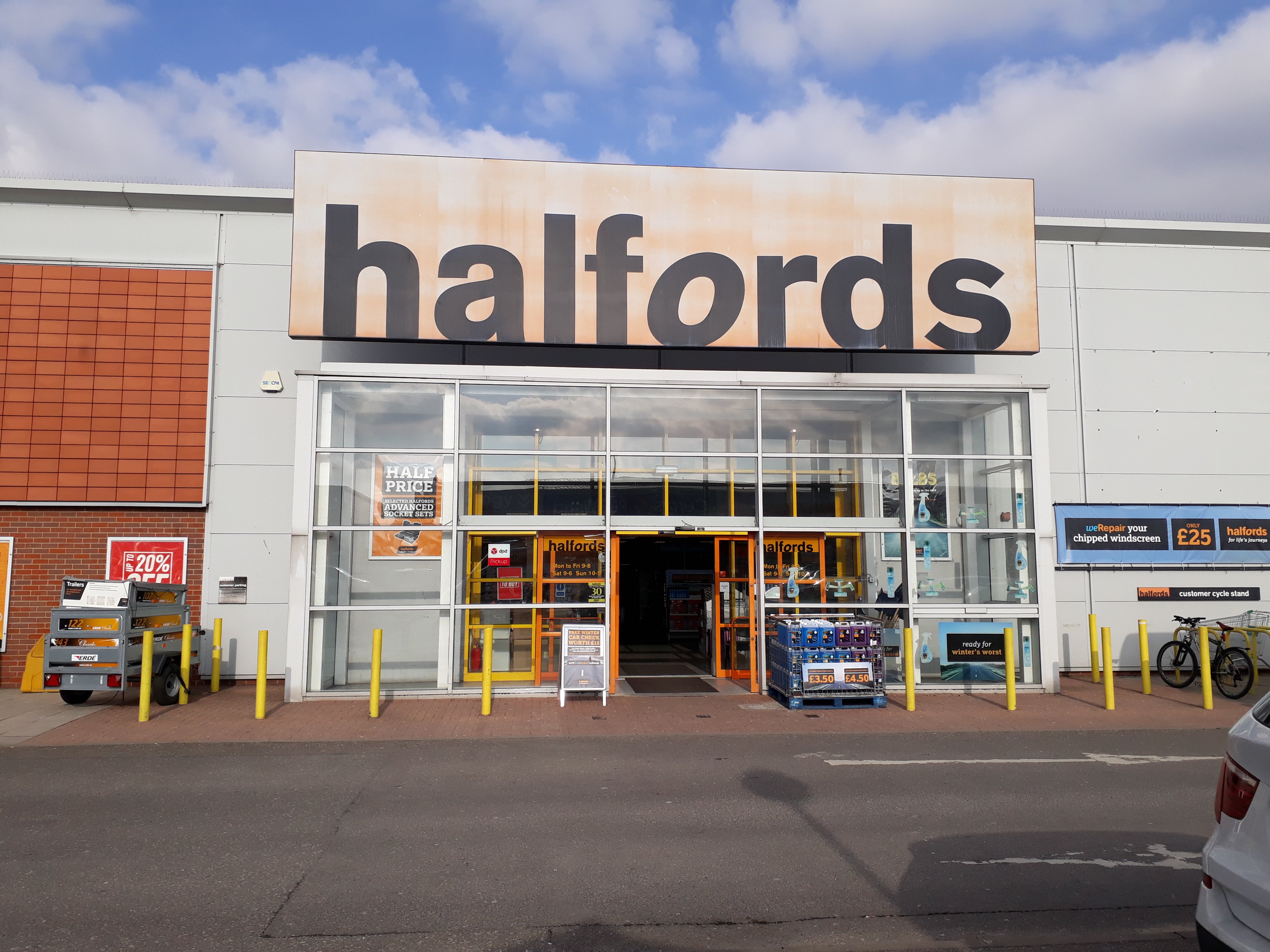 Halfords.jpg